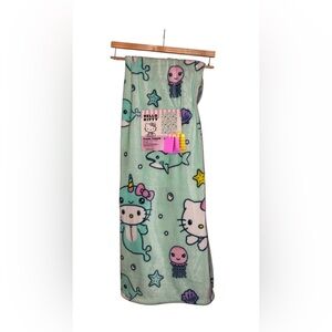 Hello Kitty Aquatic Adventure Blanket - Pink and Green